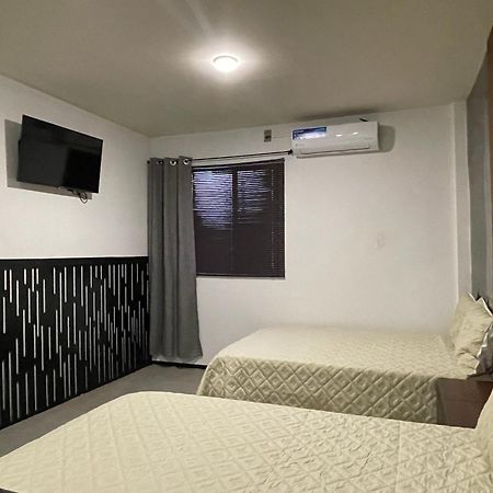 Apartamentos Aeropuerto 시우다드 후아레스 외부 사진
