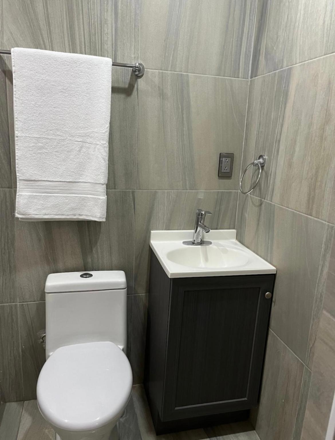 Apartamentos Aeropuerto 시우다드 후아레스 외부 사진