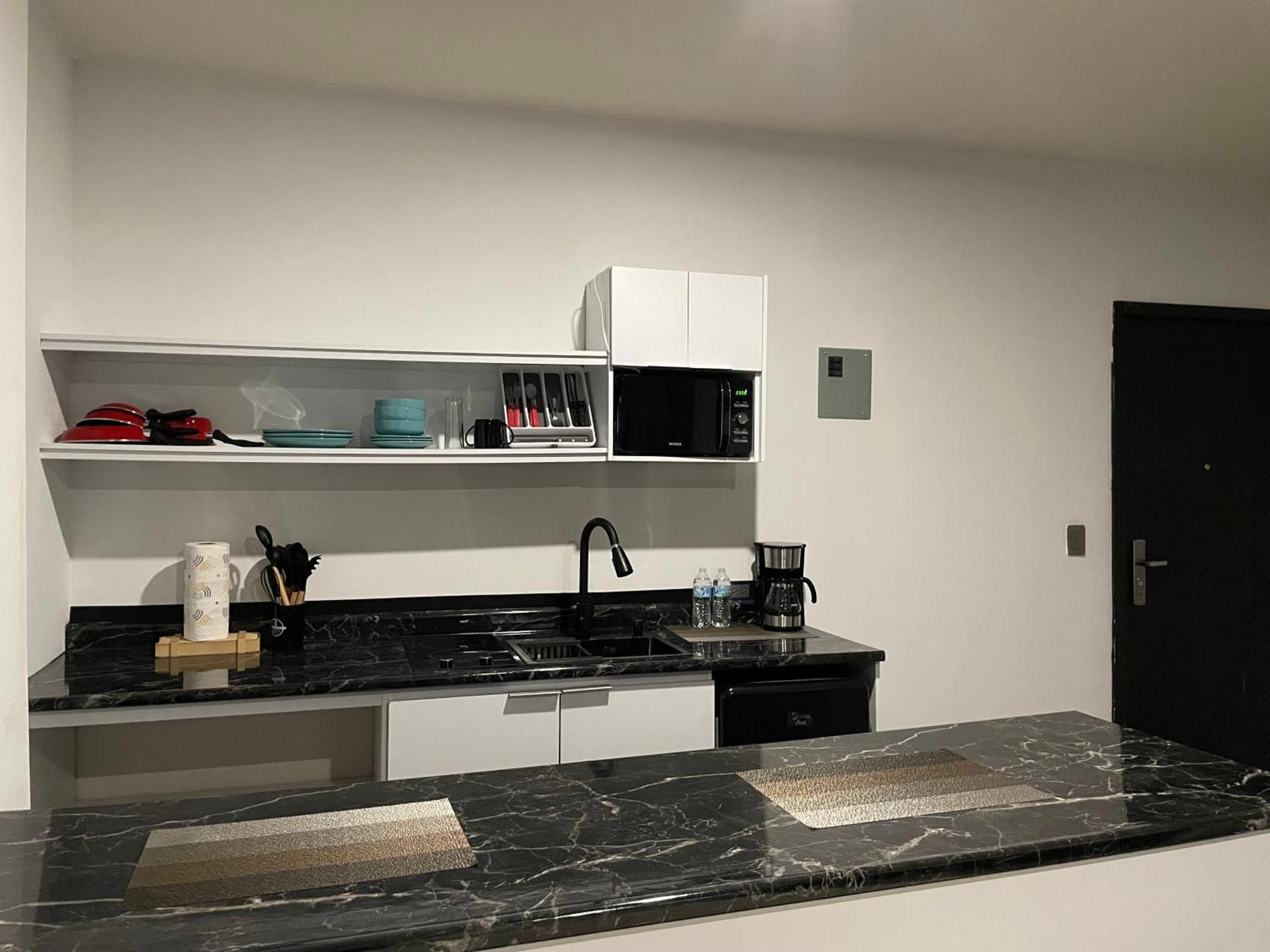 Apartamentos Aeropuerto 시우다드 후아레스 외부 사진